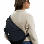 AmeriBag Healthy Back Black Nylon Slingpack Bag Photo 0