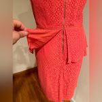 Max Studio  Salmon Pink Lace Knee Length Sleeveless Zip In Back V Neck SZ… Photo 9