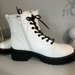 Madden Girl  White Combat Boots Ankle Lace Up Side Zip Booties Women 8 New in Box Photo 2