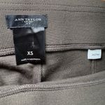 Ann Taylor  Womens brown Leggings XS Extra Small Pull On Career Casual Photo 1