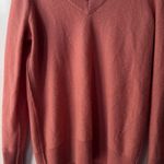 AQUA  Women's salmon color V-Neck Sweater SIZE M Photo 3