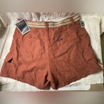 Women’s Riveted by Lee Cargo Style Clay Adobe Waisted Belt Shorts Sz 16 NEW Photo 1