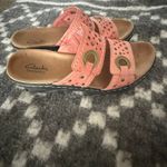 Clarks Bendables Size 8 Leather Pink Boho Artsy Slip On Sandals Photo 1