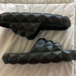 Wild Diva  slides Photo 2