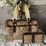 Coach Vtg Signature Horse and Carriage Print Brown and tan Bag and Wallet Set Photo 6