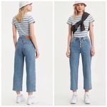 Levi's  Mile High Cropped Wide Leg Blue Button Fly Jeans Size 28 Photo 2
