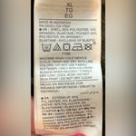 Old Navy Go Dry Leggings with Snap Utility Pocket at Waist Photo 9