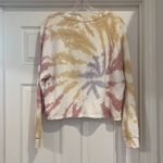 Hippie Rose Hippie, rose sweatshirt, tie-dyed super cute.. Photo 1