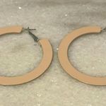 Universal Threads Universal Thread Earrings Cream Metal Hoop stud fashion jewelry New size Large Photo 1