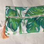 Pura Vida  Monstera Leaf Print Toiletry Cosmetic Bag Photo 0