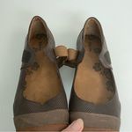 Taos Shoes Mary Jane Bravo Leather Medallion Comfort Whiskey Brown Tan Taupe Size 10 Photo 3