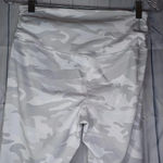 Ododos crosswaist athletic gray camo leggings Size M Photo 5