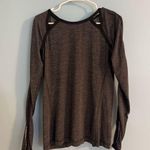 Lululemon grey athletic shirt *accurate sizing on measurements* Size M Photo 0