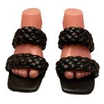 Wild Diva BLACK FAUX LEATHER BRAIDED SLIDE SANDALS (6.5) Photo 3