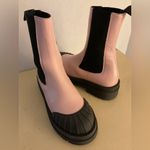 Maeve Anthropologie  women pink leather platform Chelsea boots size 7 Photo 4