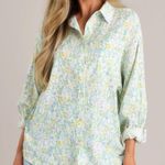 Red Dress Boutique NWT green floral print button front top long sleeve - M Photo 2