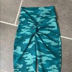 Bombshell sportswear Bombshell Fit Camo Leggings size XS Photo 3