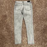 EXPRESS Mid Rise Gray Skinny Jeans Photo 4
