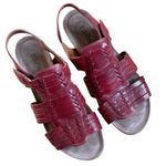 EUC Taos Leather Tradition Wedge Sandals Red Size 7 Photo 1