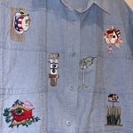 Grandma’s vintage denim shirt with embroidered flowers, birdhouses and birds. Size M Photo 2