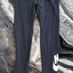 Nike Women’s Black  Leggings Photo 0