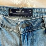 Hollister Ultra High-Rise '90s Vintage Straight Jeans Size 9 SHORT Photo 3