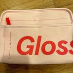 Glossier cosmetic bag Photo 0