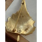 Vintage Gold Tone Leaf & Beaded Circle Brooch Set Photo 2