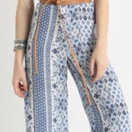 Olivaceous Sleeveless Open Back Wide Leg Jumpsuit in Blue & White Size M EUC!! Photo 0