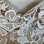 Guess  Nude Lined White Lace Mini Dress size Small Bride Bachelorette SL Tyela Photo 5