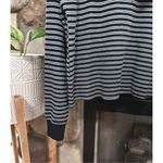 Hollister  lightweight hoodie Photo 3