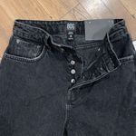 Urban Outfitters BDG NWT 90s Hi Rise Distressed Shorts Size 28 Photo 4