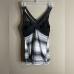 Athleta  stride crunch and punch tank size small Photo 2