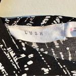 Lush Clothing Women's Lush Black White Casual Dress‎ Criss Cross Back Size Medium Photo 2