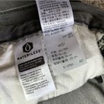 Levi's Levi’s Low Pro Paint Splatter Women’s Straight Leg Jeans in Light Grey Photo 9