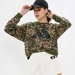 Adidas  Sweatshirt Top Camuflage Logo Print Athletic‎ Womens Size M Green Photo 0