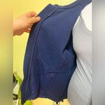 The North Face Women's Full-Zip Fleece Jacket, Size large . Navy blue color. Photo 6