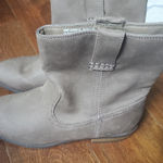 Faded Glory Brown short boots size 6.5 never worn by  Photo 0