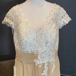 Women’s Ivory Lace Top Chiffon V Photo 1