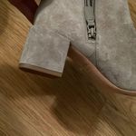 Vince NWOT Kaye Ankle Boot 7 M Gray Suede Side Zip Square Toe Block Heels Photo 3