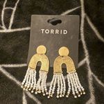 Torrid Gold White Beaded Arch Hammered Metal Statement Fringe Stud Earrings Photo 1