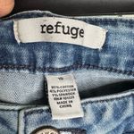 Refuge  Light Blue Wash Distressed Size 10 Straight Jeans Photo 5