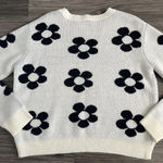 IJoah Oversized Flower Knit Crewneck Sweater Black Size‎ Small Photo 5
