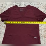 FIGS  Women's Casma Three Pocket Scrub Top in Burgundy Size Medium Photo 8