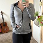 ASICS Women’s Lightweight Zip Up Black White Chevron Running Jacket Size Large Photo 3