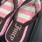Juicy Couture Pam Gela Flip Flops Sandals Pink White Brown Women’s Size US 8 Photo 7