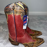 Justin Women's  Red & Brown Crackle Full Grain Heeled Boots Size 7 Photo 0