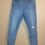 Levi's women’s jeans WEDGIE Denim Button Fly Distressed Raw Hem High Rise Size29 Photo 0