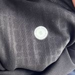 Lululemon Leggings Size 6 Black Emboss W5DAZS Mesh High-Rise Run Tight 25" Photo 10