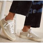 VEJA  CAMPO SUEDE NATURAL WHITE WOMENS SNEAKERS SIZE 8 Photo 0